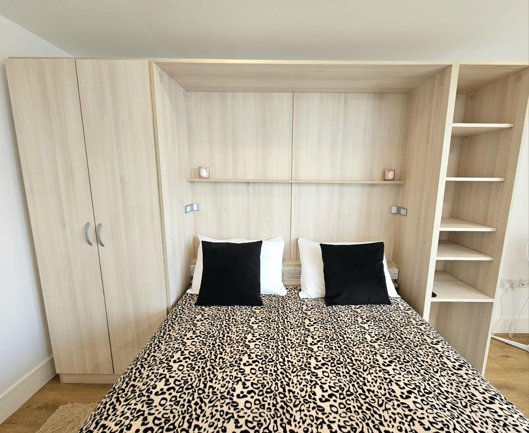 Homestay Chantelle London